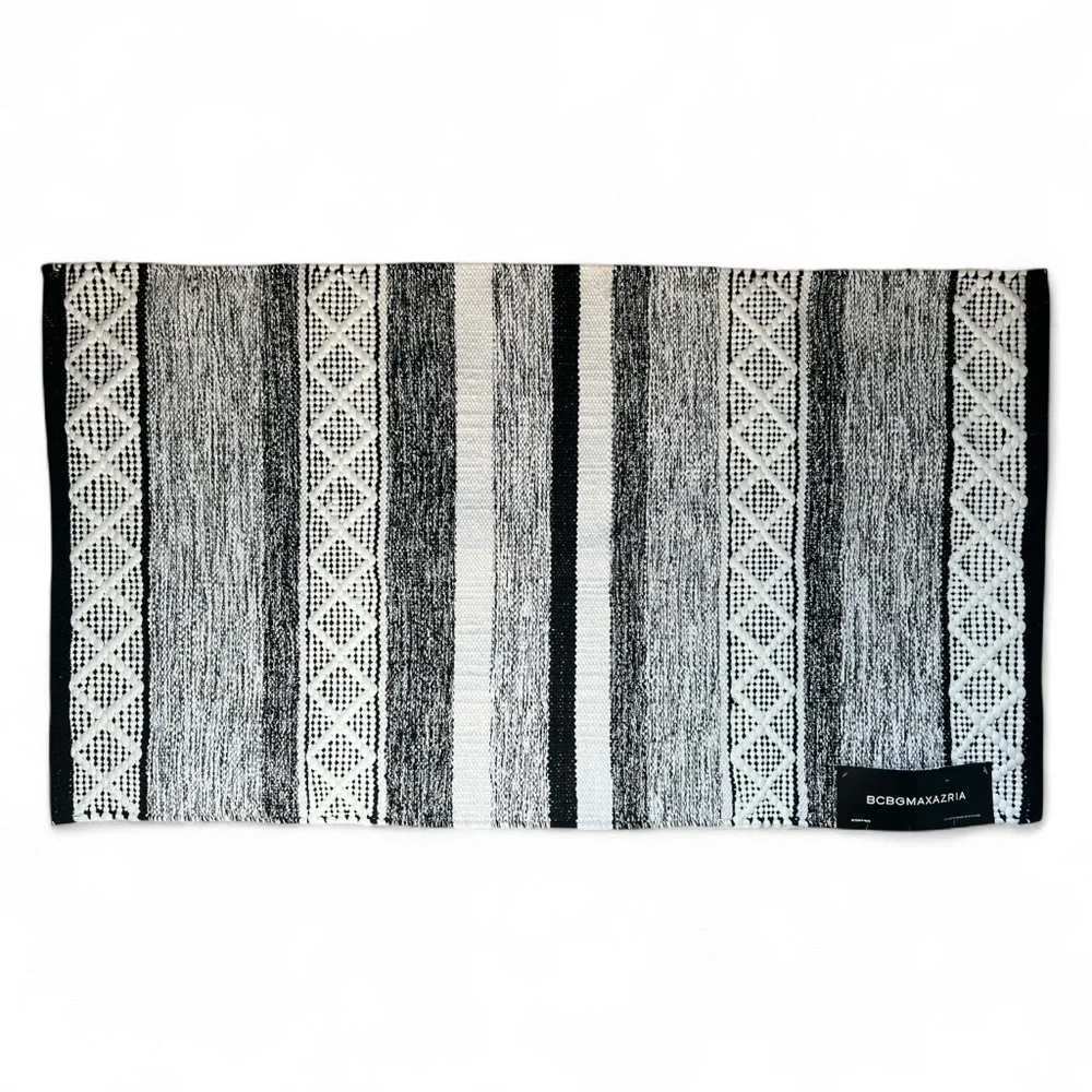 BCBGMaxAzria Home Black White Silver Shimmer Door Mat Rug Textured Woven